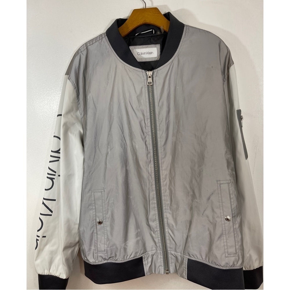 Calvin Klein Men’s Jacket  Fully Lined Size: XL